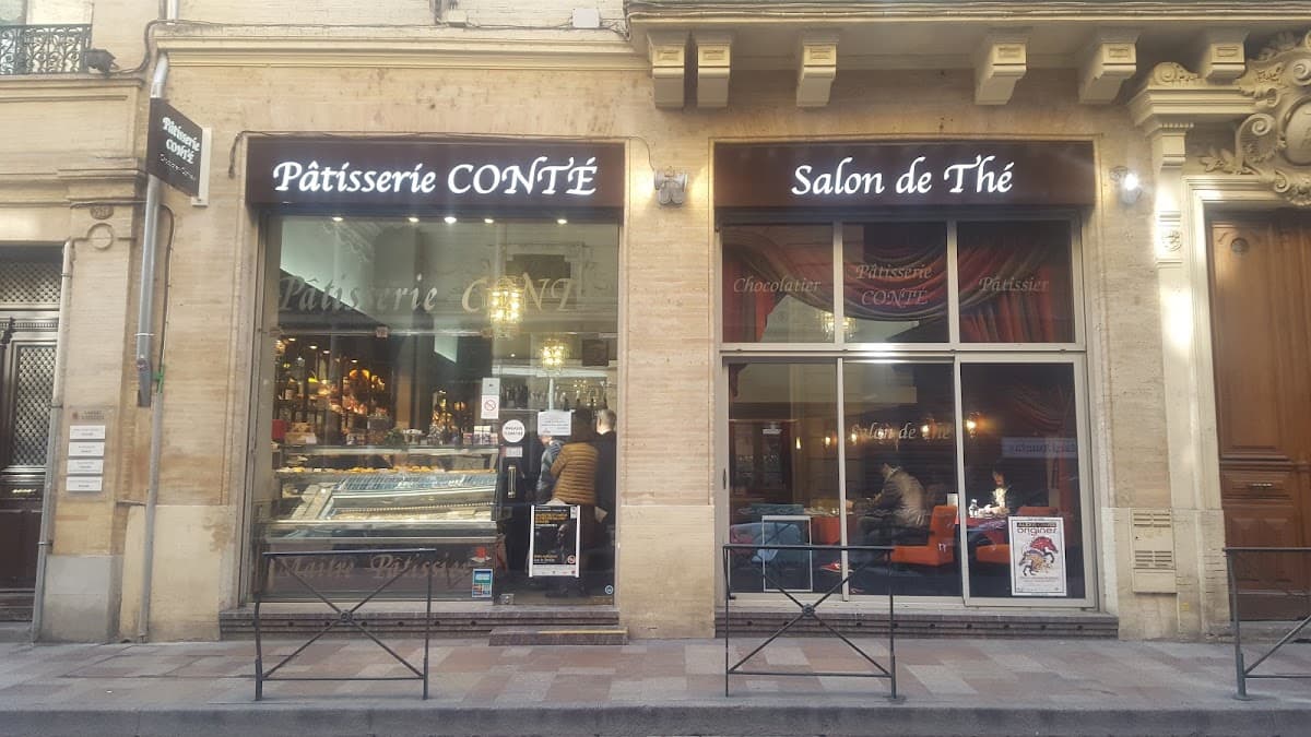 Wedding cake by Pâtisserie Conté
