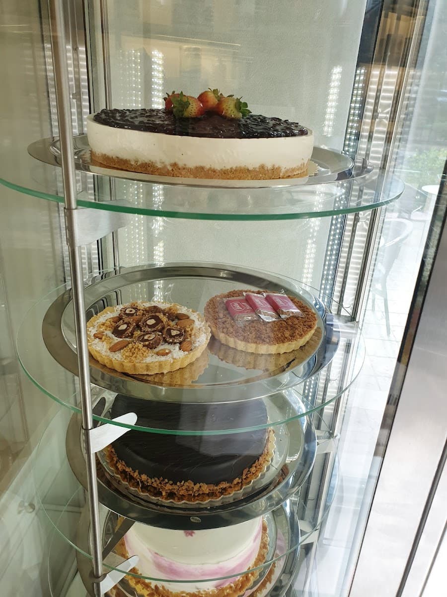 Wedding cake by The Cookie Shop