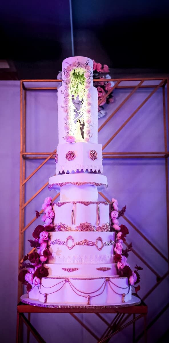 Wedding cake by Cakebliss&more-Cake shop in Portharcourt