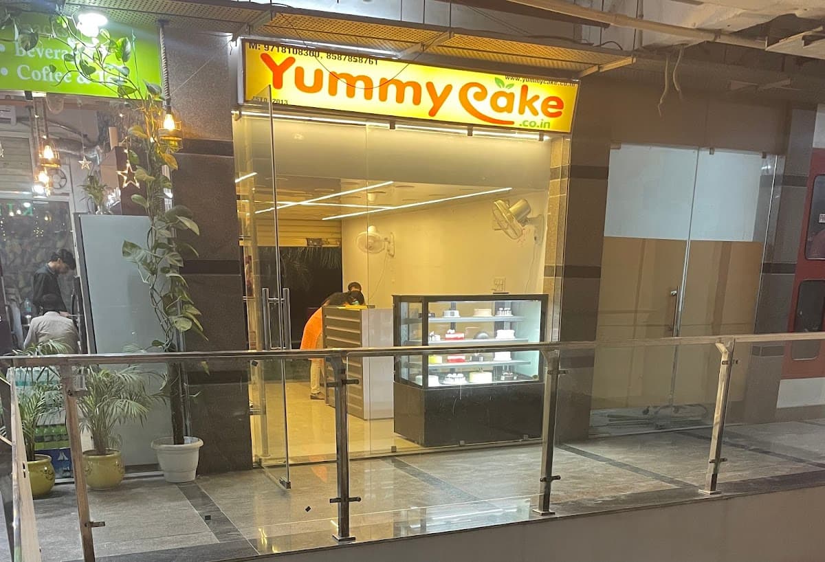 Wedding cake by Yummy Cake