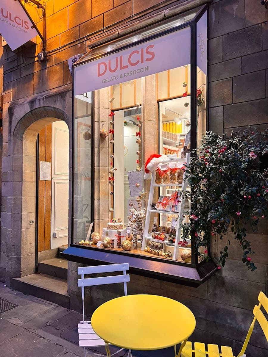 Wedding cake by Dulcis Gelato & Pasticcini