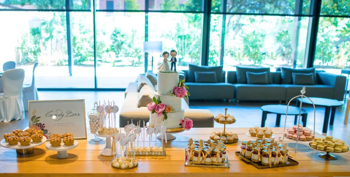 Wedding cake by Mr&Mr Sweet