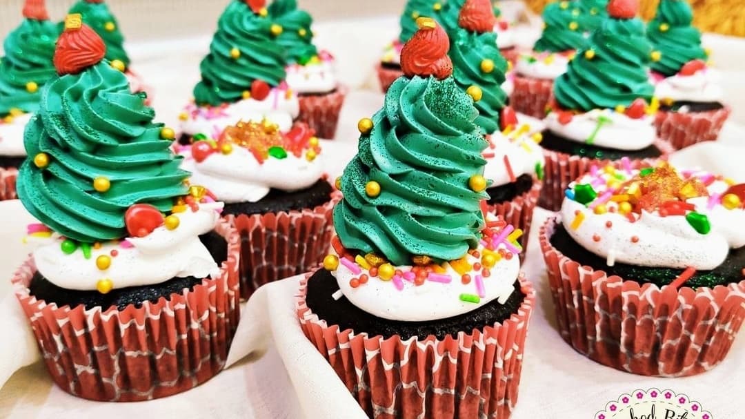 Wedding cake by Baked Bites ~ Premium Desserts || Home Bakery || Pre-Order