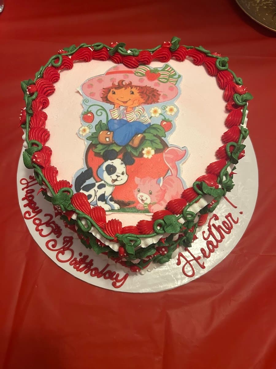 Wedding cake by Signature Cakes by Vicki