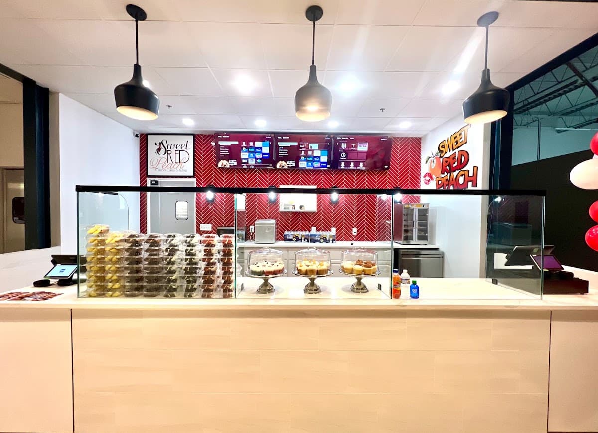 Wedding cake by Sweet Red Peach