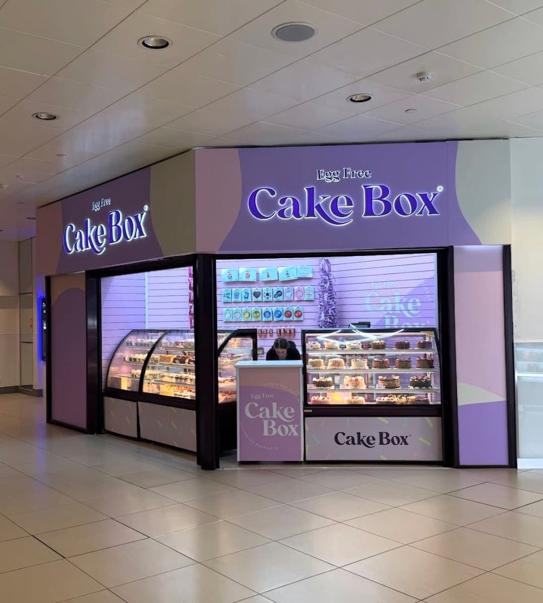 Wedding cake by Cake Box