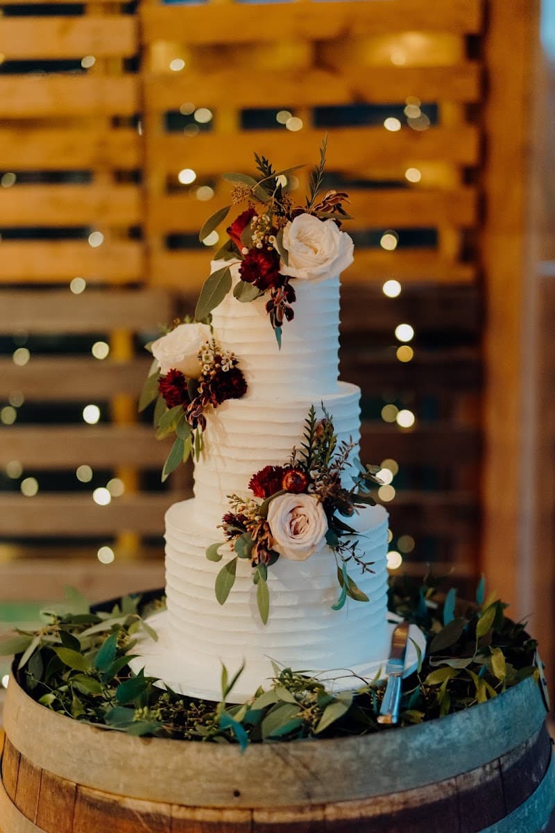 Wedding cake by Splendid Servings Cake Design Melbourne