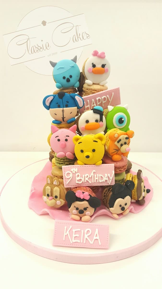 Wedding cake by Classic Cakes