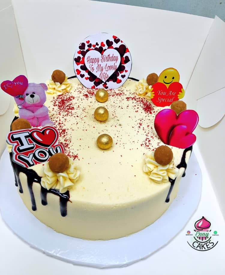 Wedding cake by Enny Cakes at Somolu Onipanu Yaba