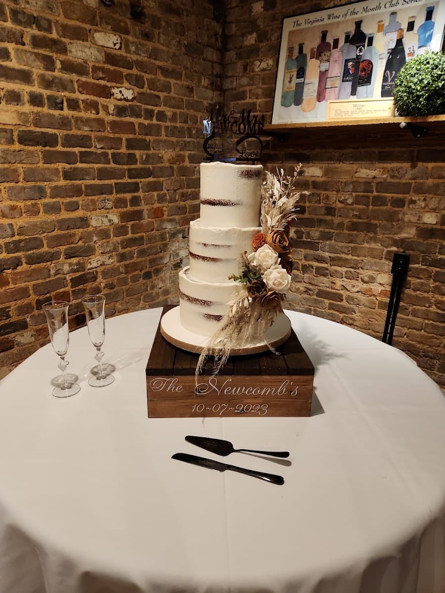 Wedding cake by Confections of a Cake