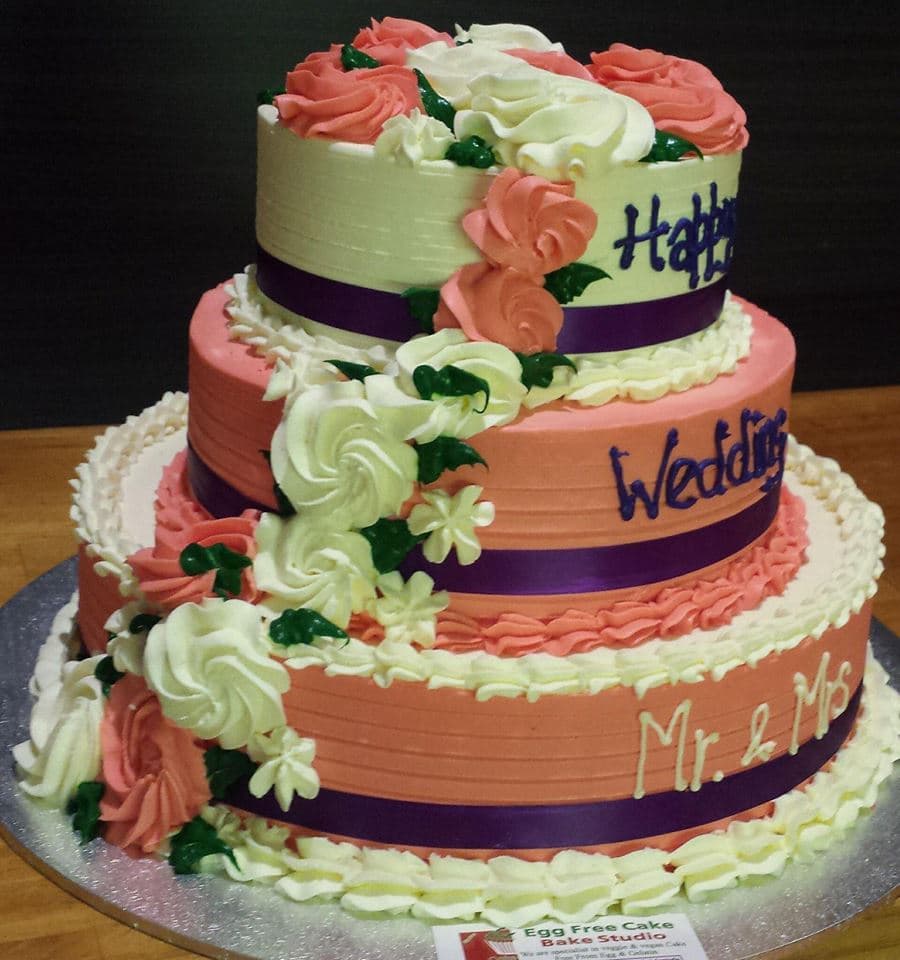 Wedding cake by Egg Free Cake Bake Studio