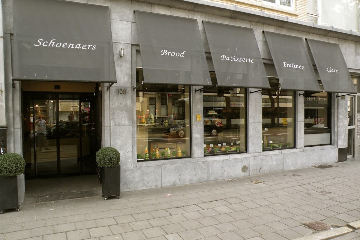Wedding cake by Patisserie Schoenaers