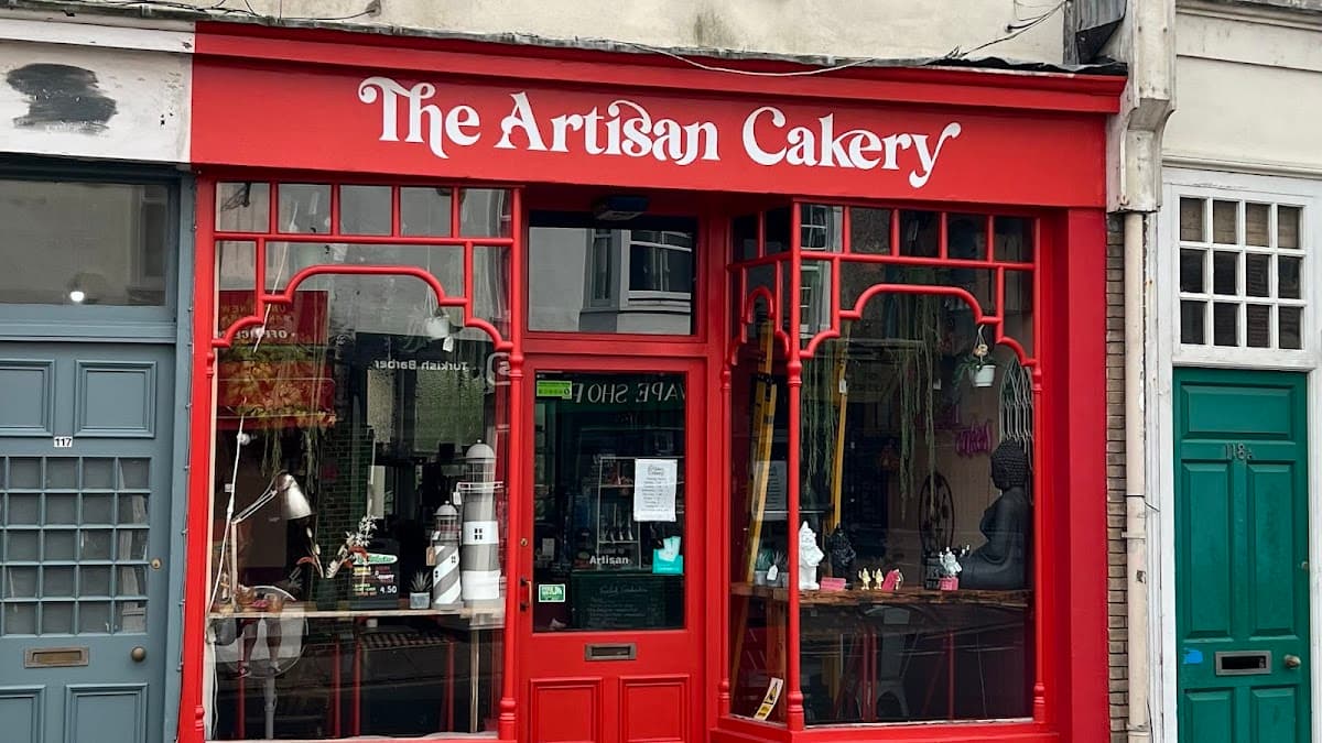 Wedding cake by The Artisan Cakery - Coffee Shop