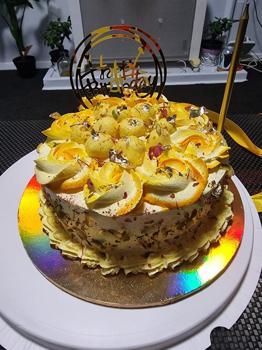 Wedding cake by DesiVidesi Events, Catering & Cakes New Zealand