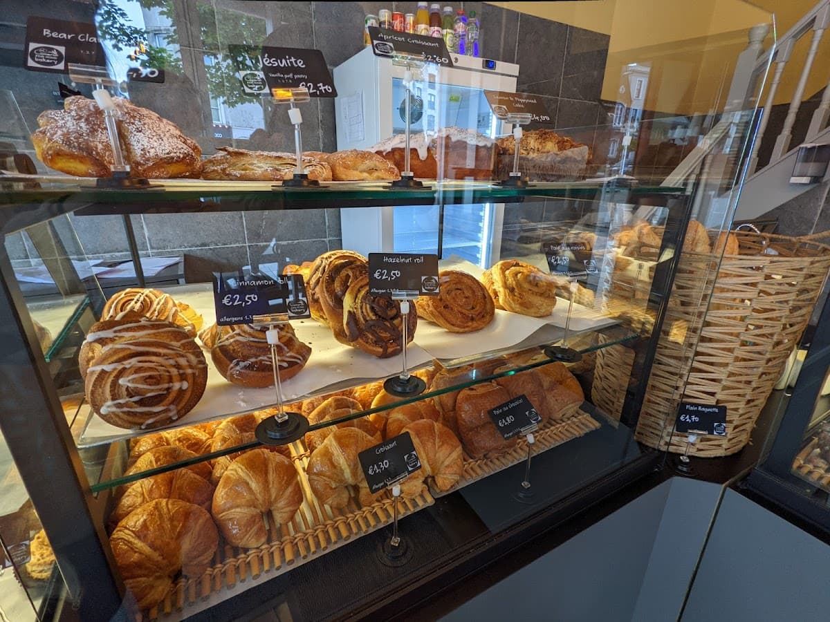 Wedding cake by Cameron Bakery