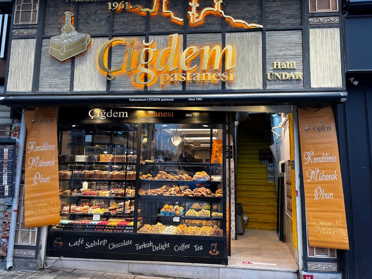 Wedding cake by Cigdem Patisserie