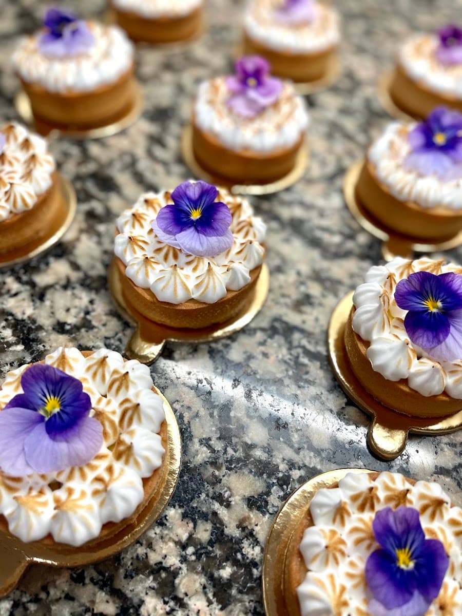 Wedding cake by A Taste of Decadence by Louise