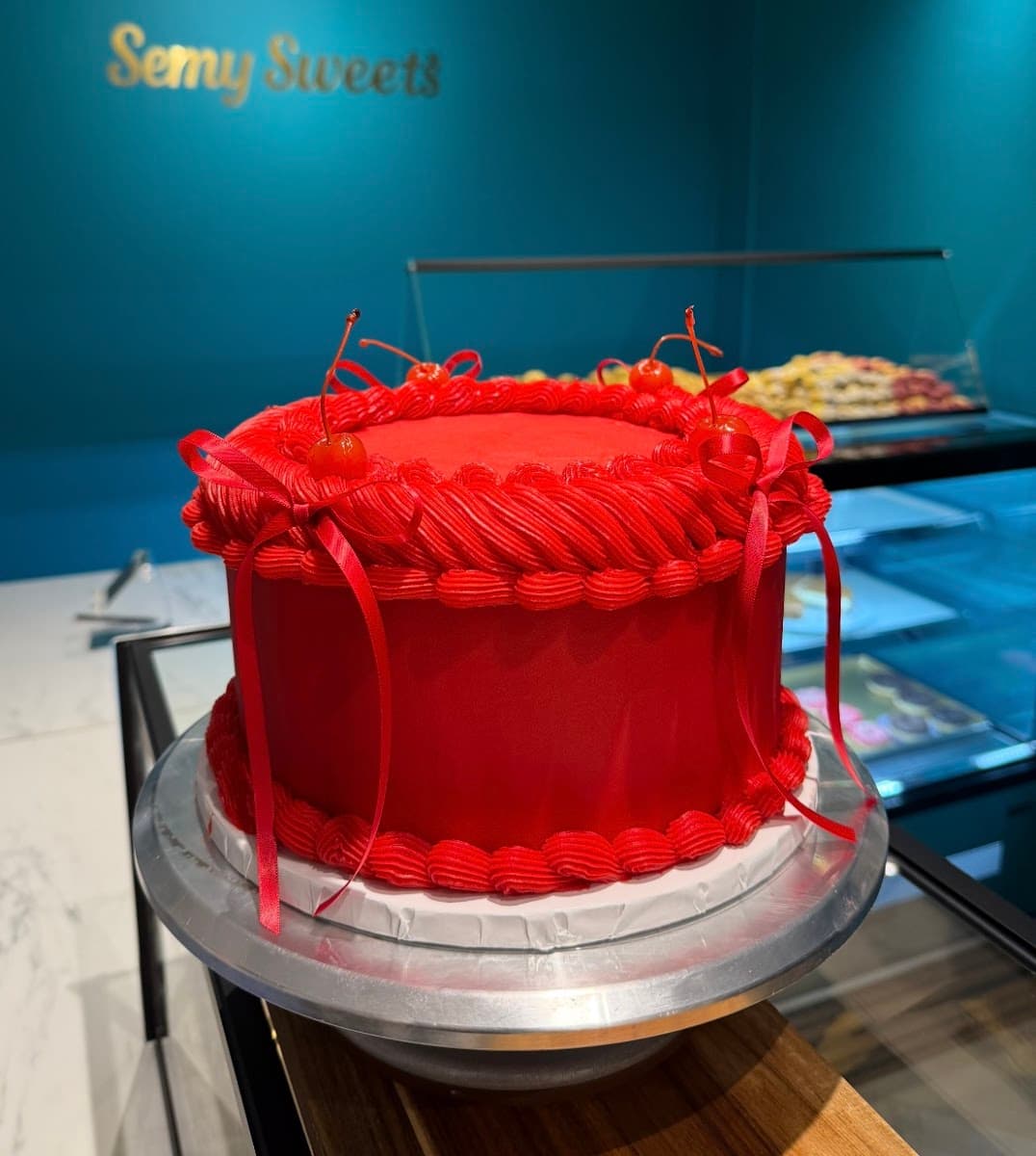Wedding cake by SemySweets