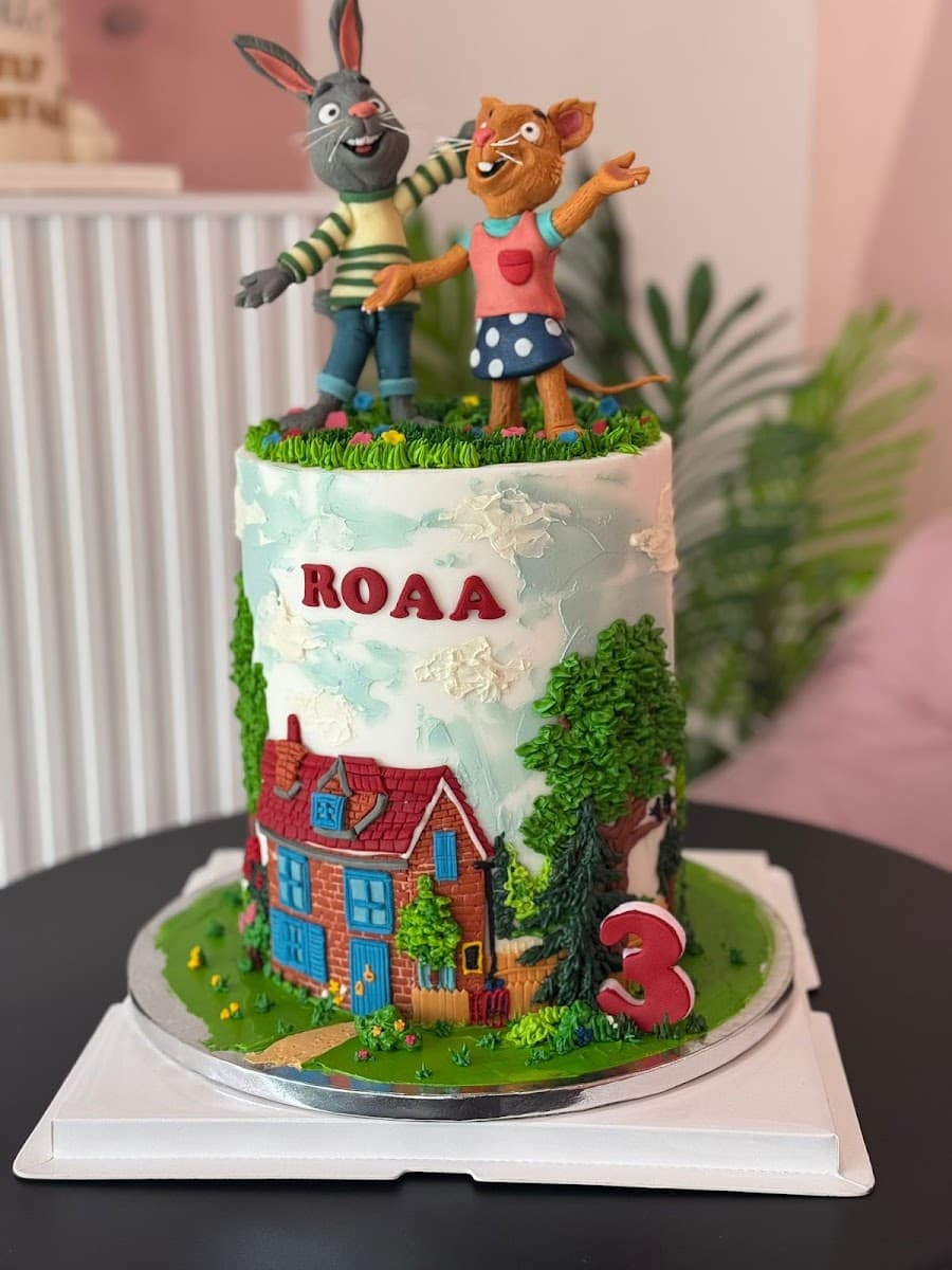 Wedding cake by Koko Cakes & Bakes
