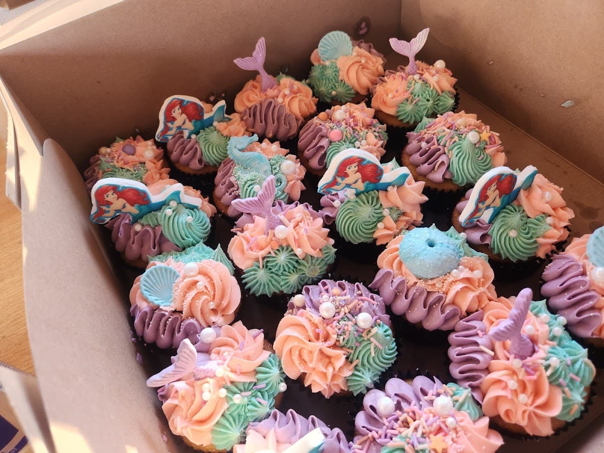 Wedding cake by The Sweet Escape in Johannesburg, ZA