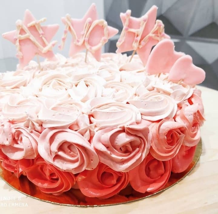 Wedding cake by Alcazaba pastelería