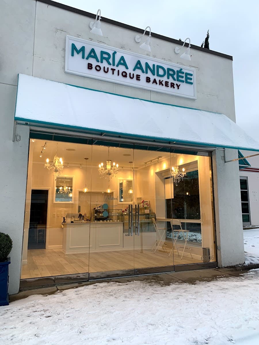 Wedding cake by María Andrée Boutique Bakery