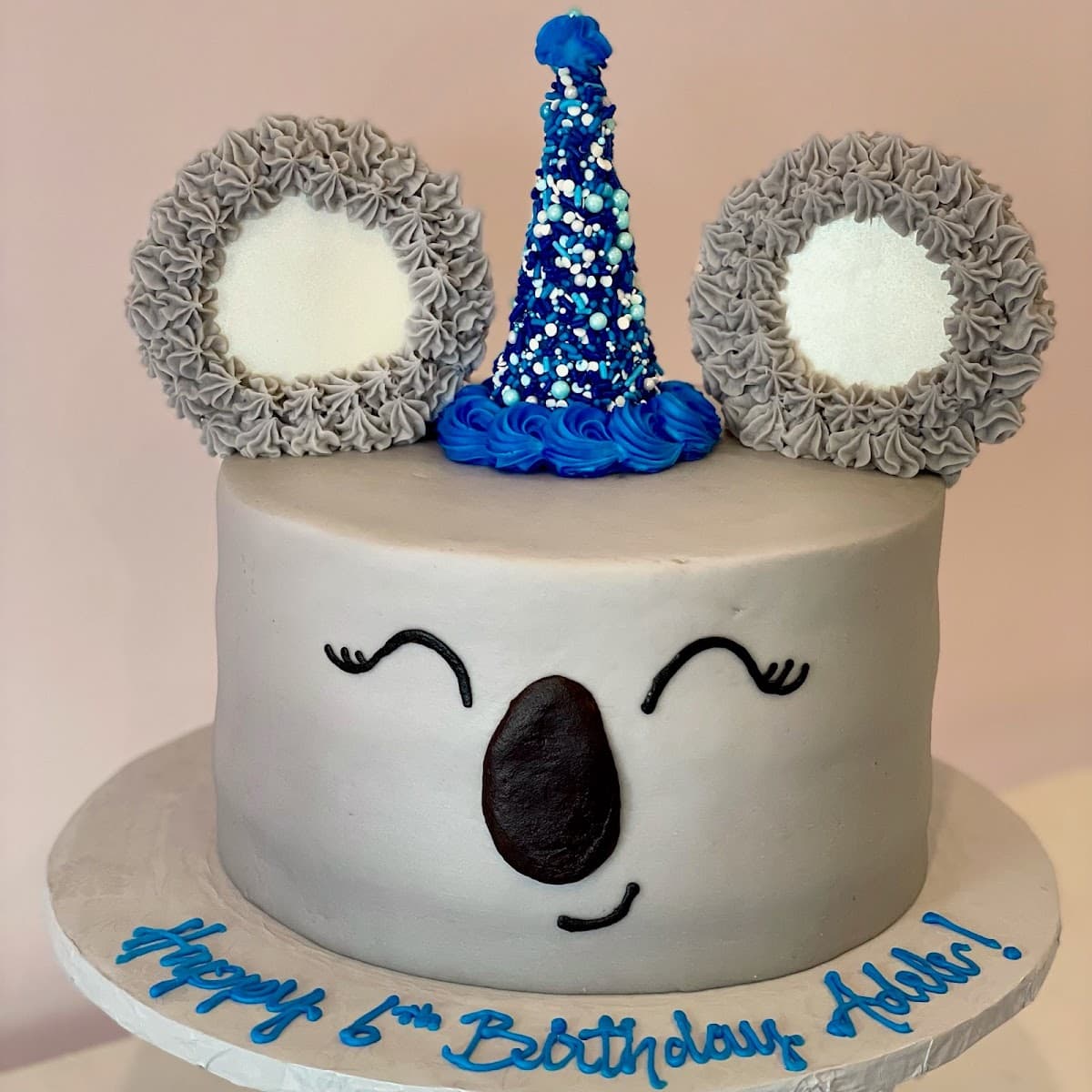 Wedding cake by Donna's Cakes in Boston, MA
