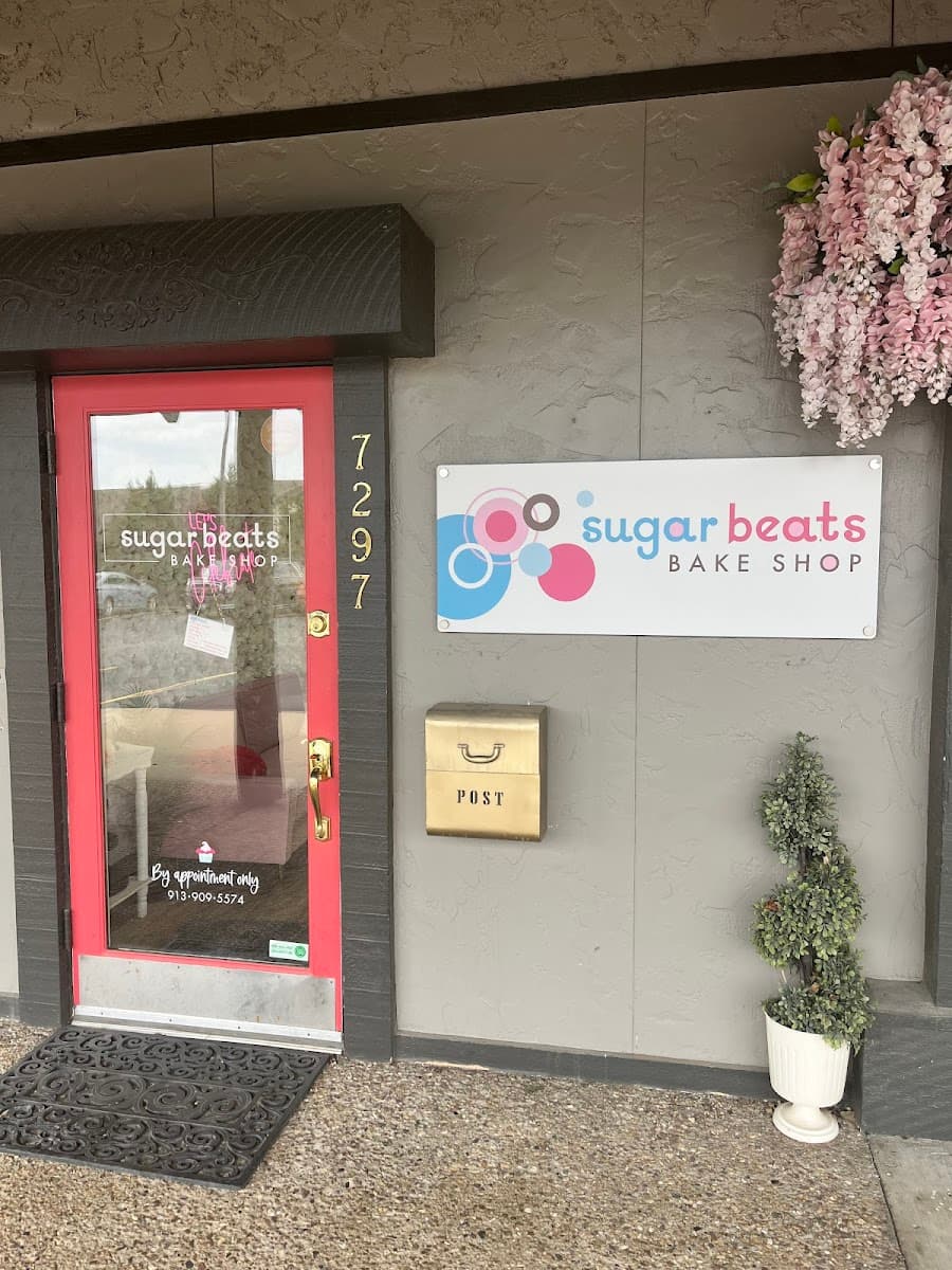 Wedding cake by Sugar Beats Bake Shop