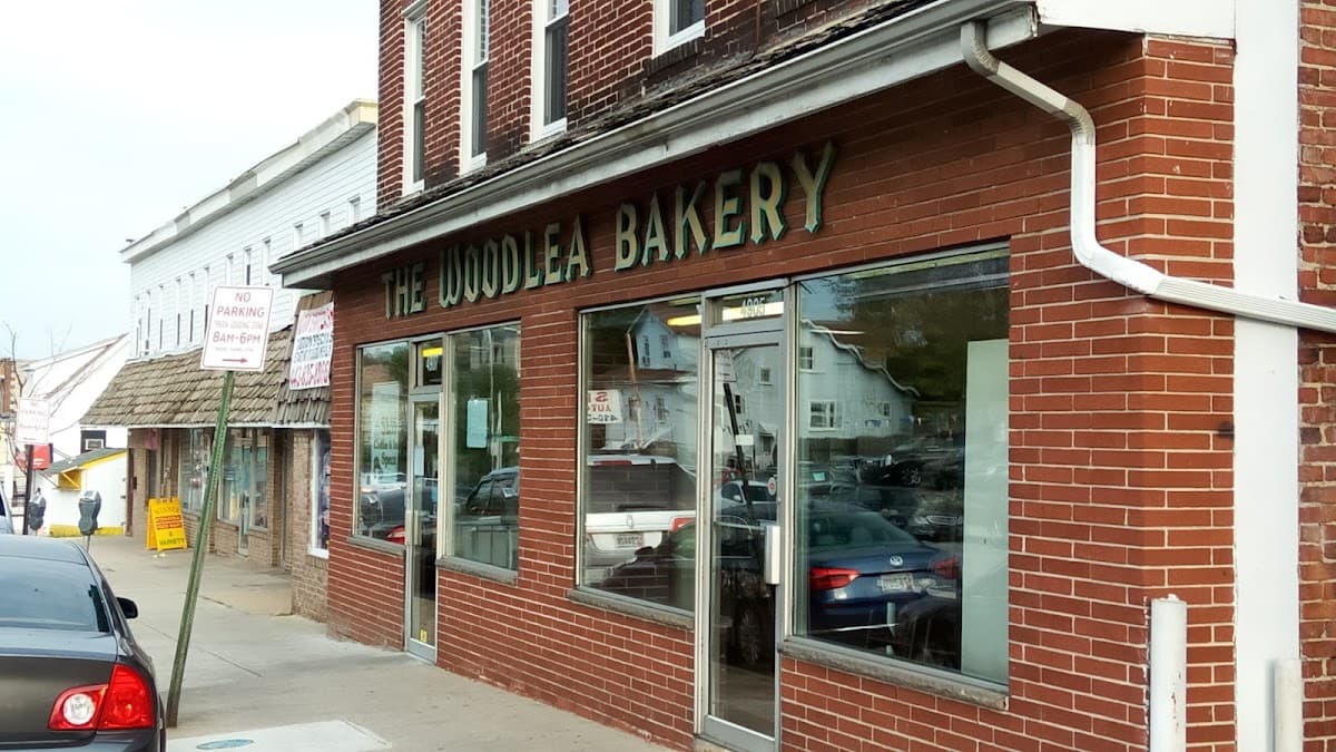 Wedding cake by Woodlea Bakery