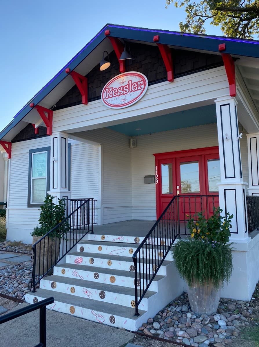 Wedding cake by Kessler Baking Studio Bishop Arts