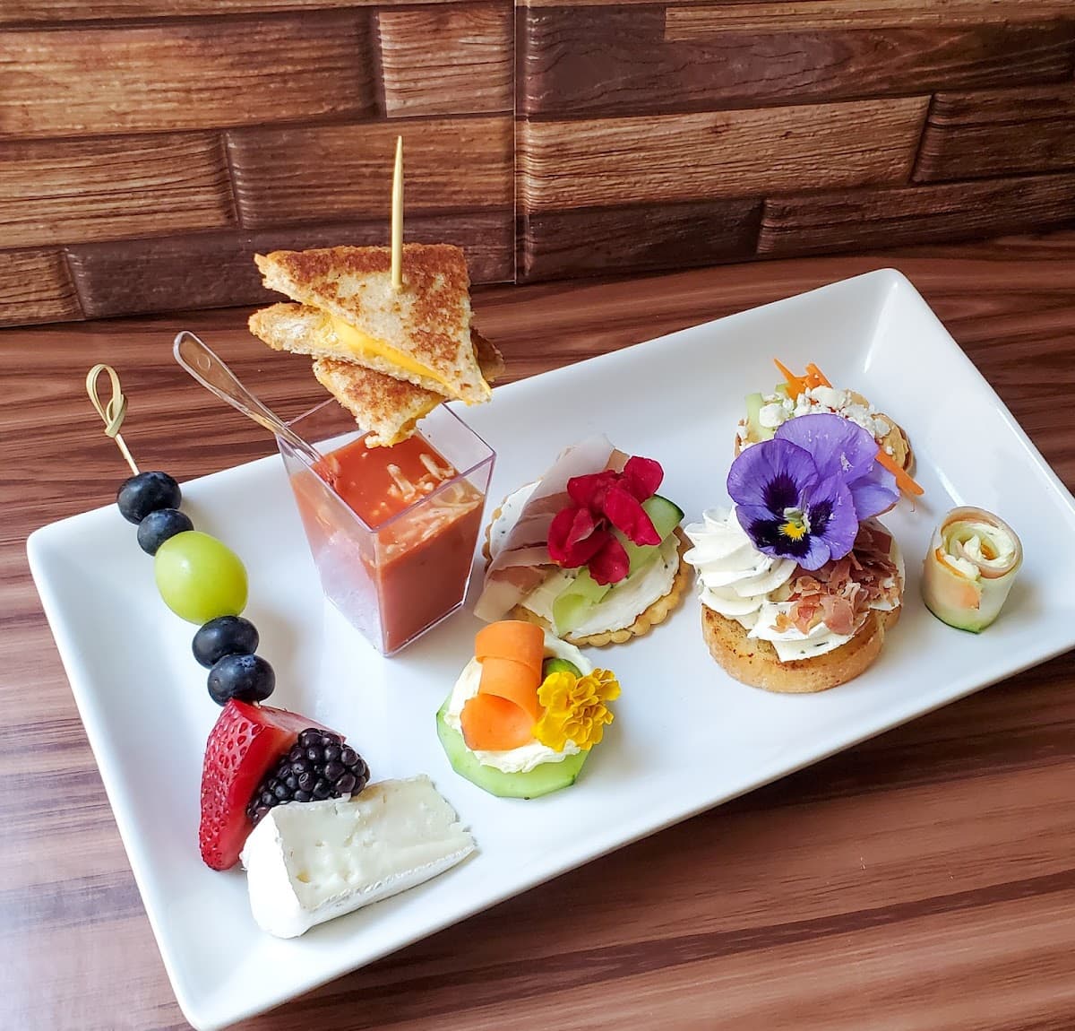 Wedding cake by Peace of Cake