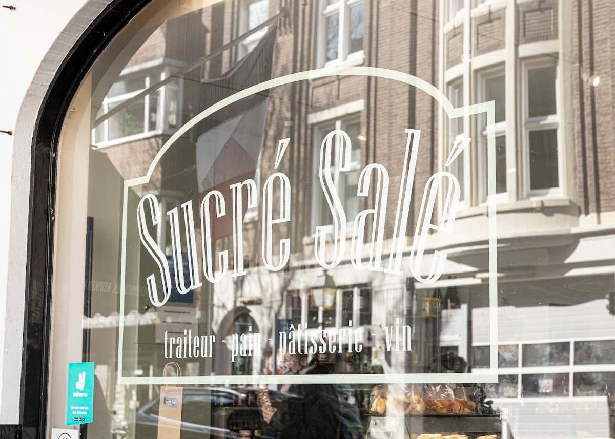 Wedding cake by Sucré Salé