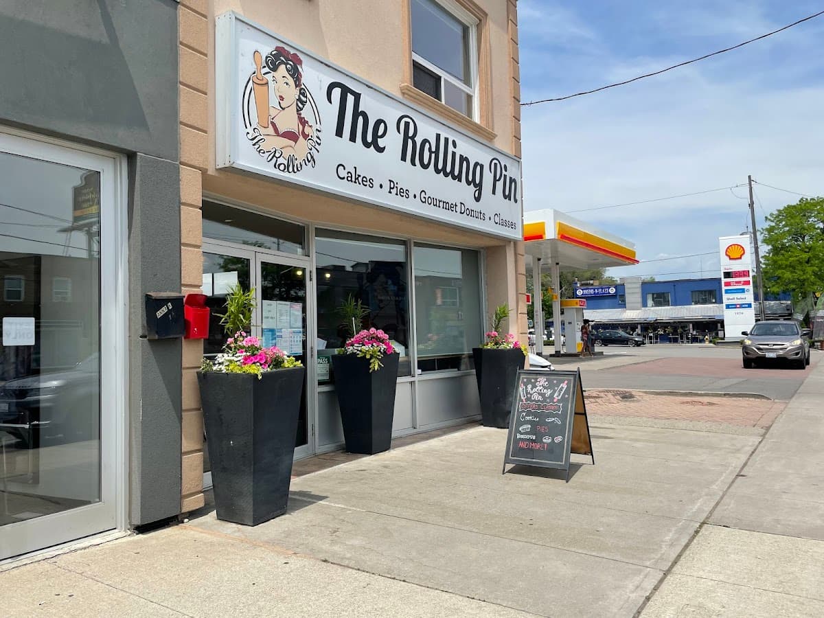 Wedding cake by The Rolling Pin