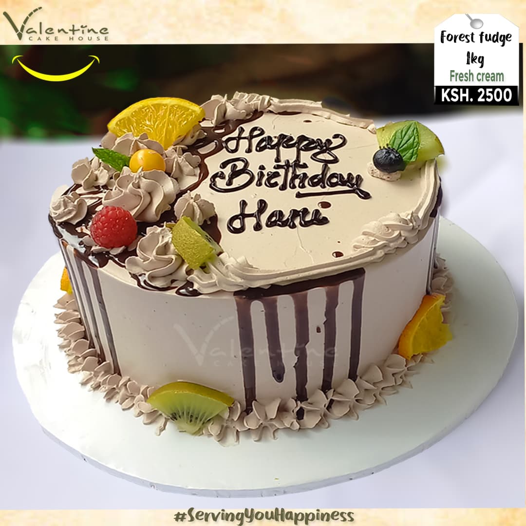 Wedding cake by Valentine Cake House - Head Office