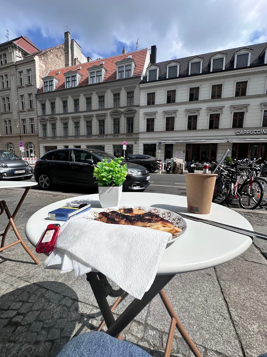 Wedding cake by Augustus Bakery