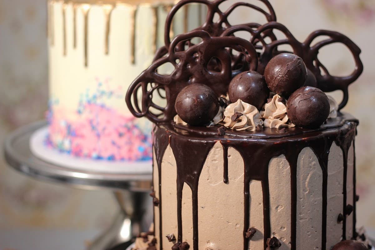 Wedding cake by Cakes A’la Parties