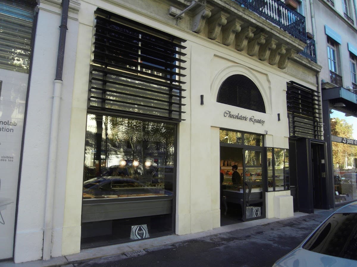 Wedding cake by Maison Tourtiller