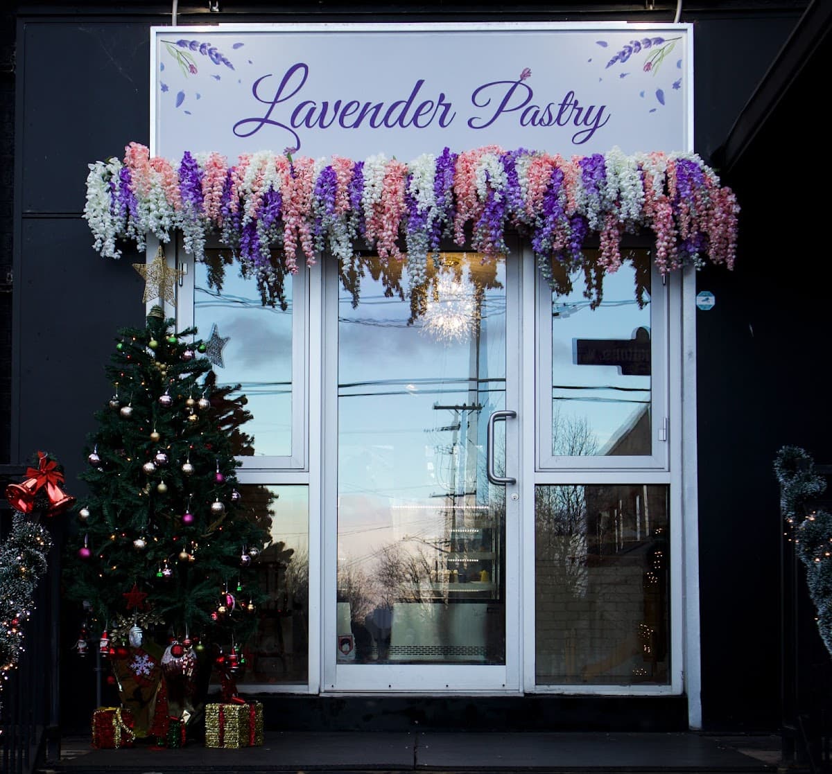 Wedding cake by Lavender pastry& Coffee shop