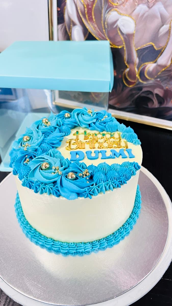 Wedding cake by Christchurch Birthday cake .... Thushi Cake...