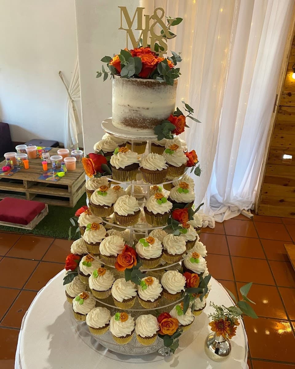 Wedding cake by J's Cake & Catering cc