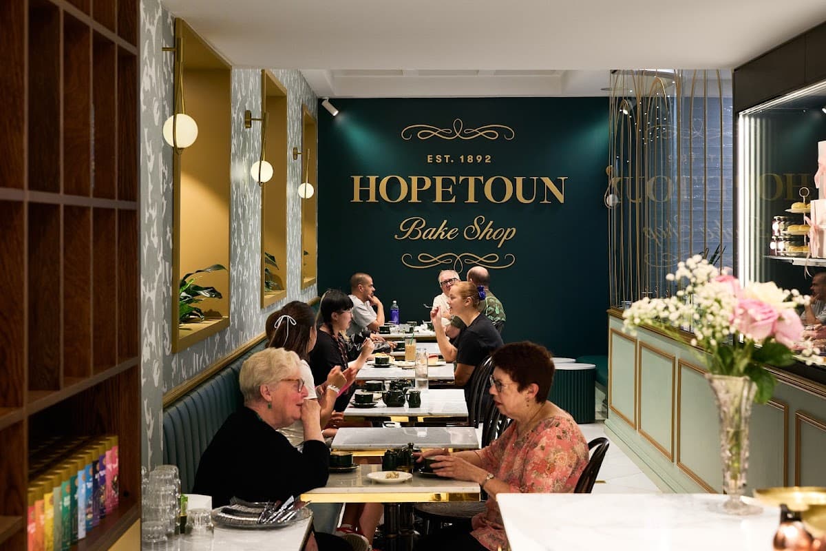 Wedding cake by Hopetoun Bake Shop
