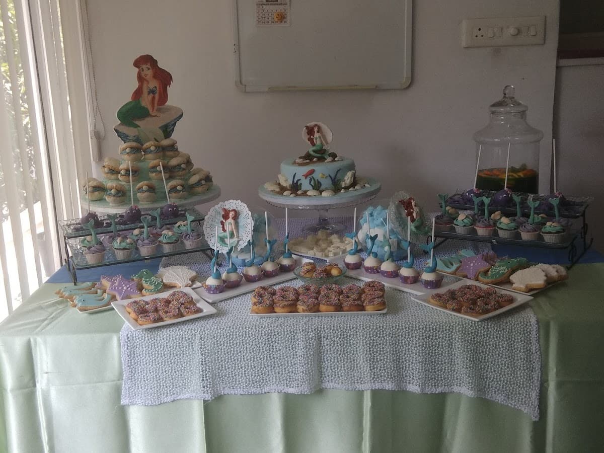 Wedding cake by Rj's Cakes