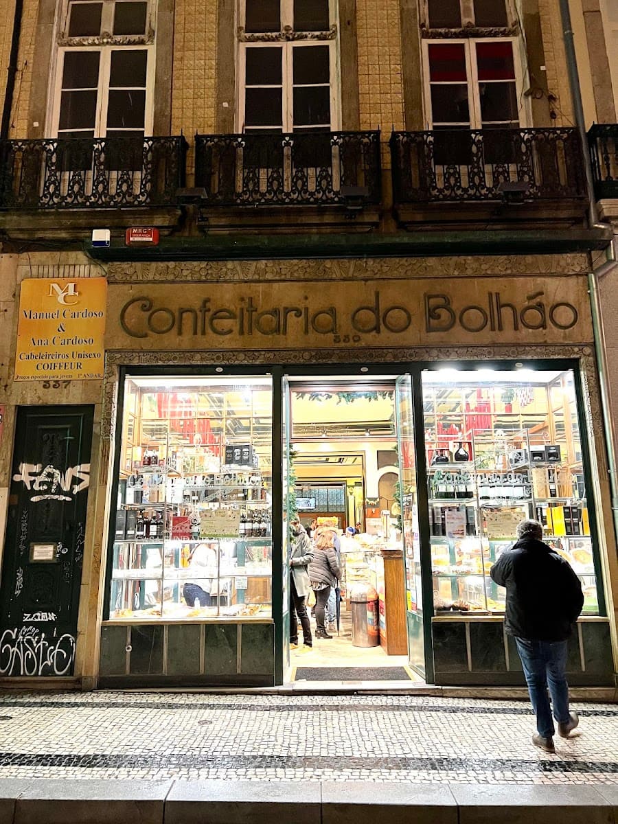 Wedding cake by Confeitaria do Bolhão