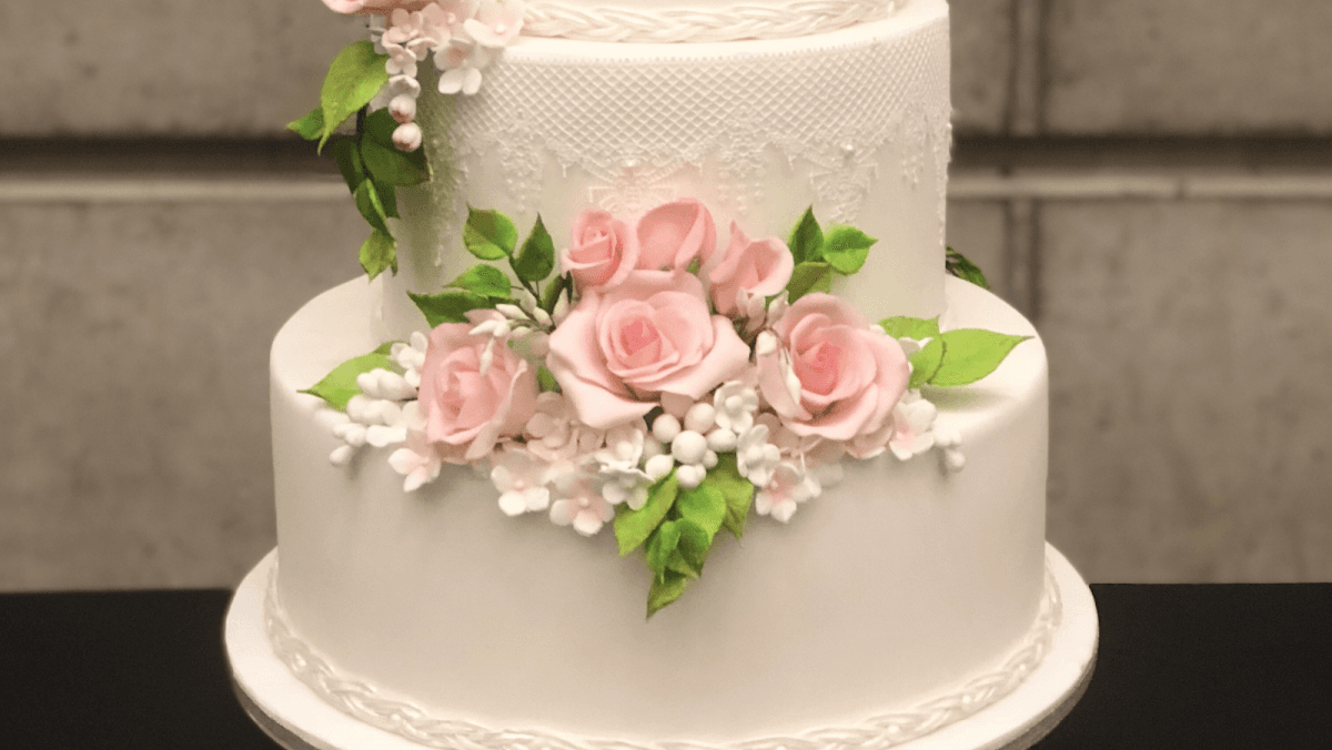 Wedding cake by Lilly’s Cake designs