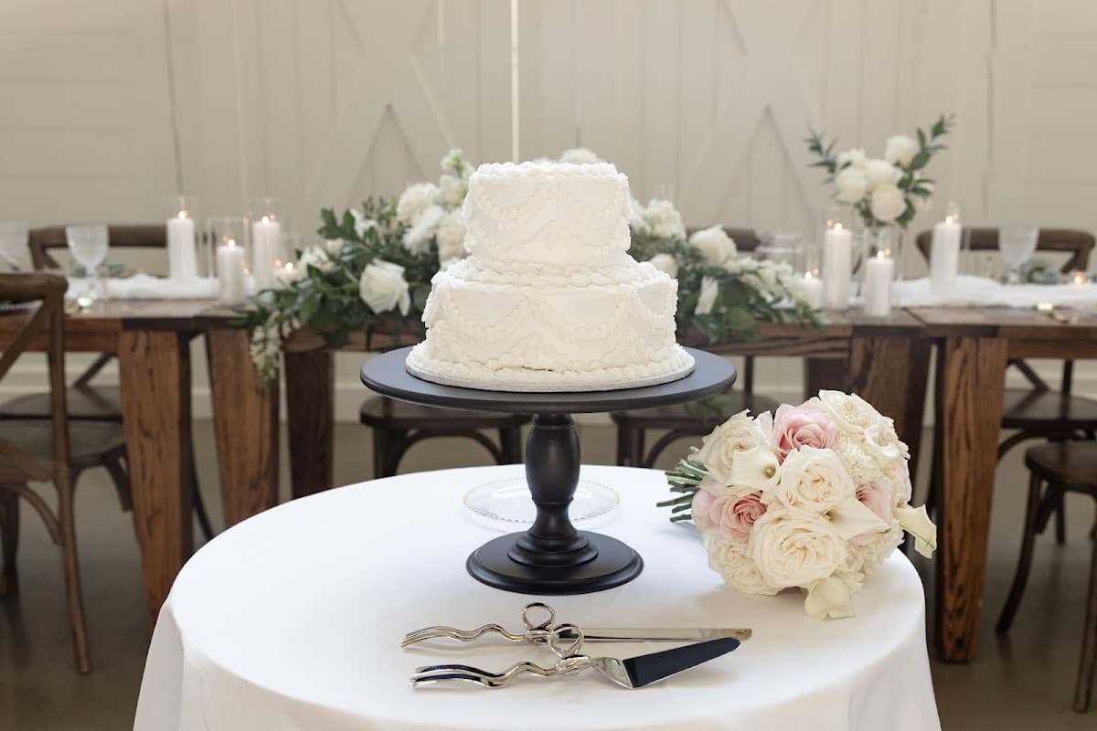 Wedding cake by A Piece of Cake