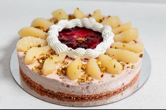Wedding cake by Saffron cake