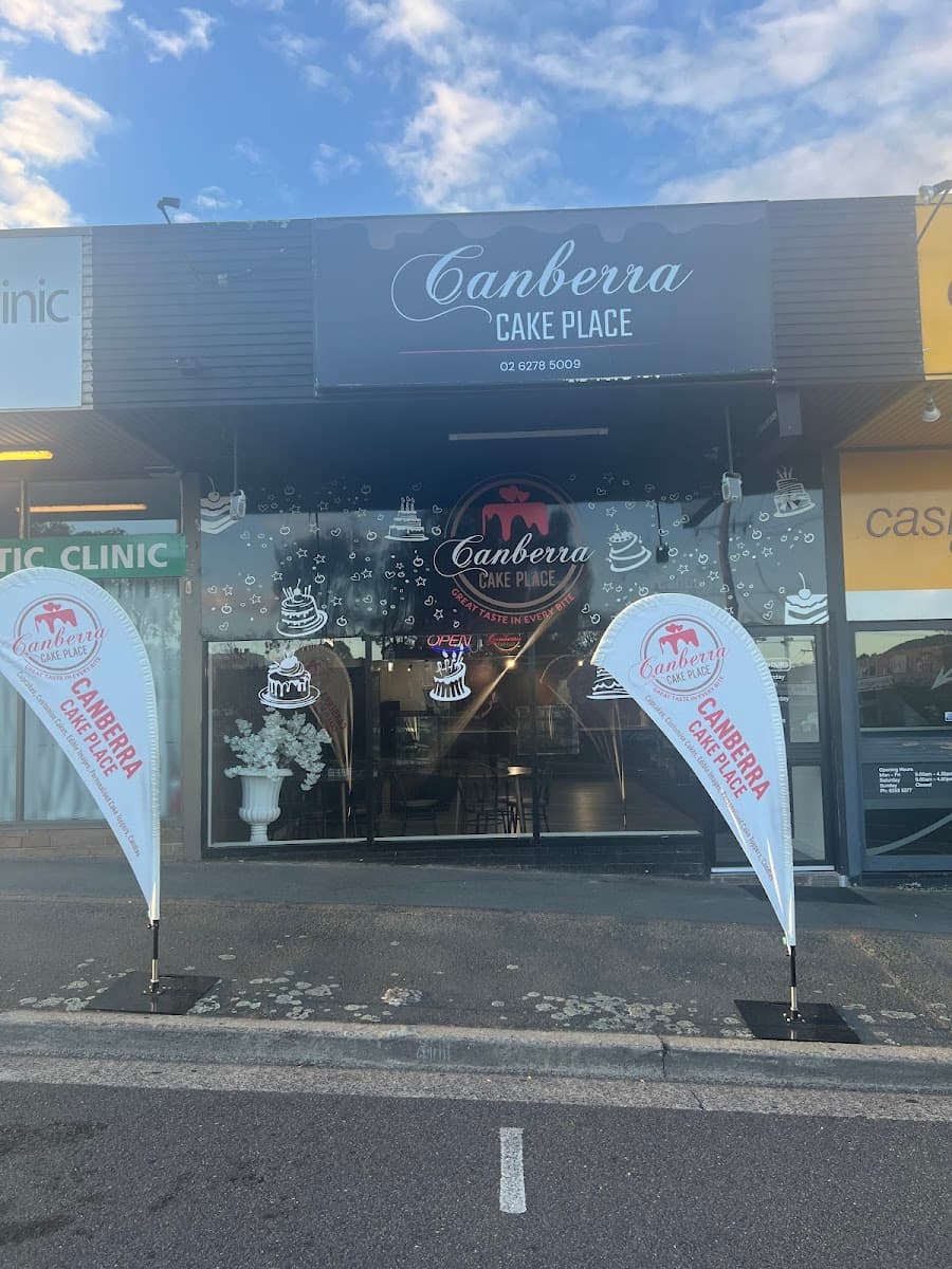 Wedding cake by Canberra Cake Place