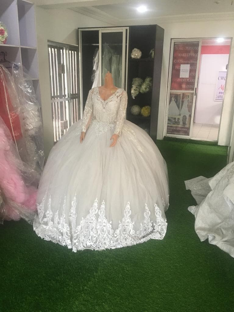 Wedding cake by Cakes in Port Harcourt | Chumicks World