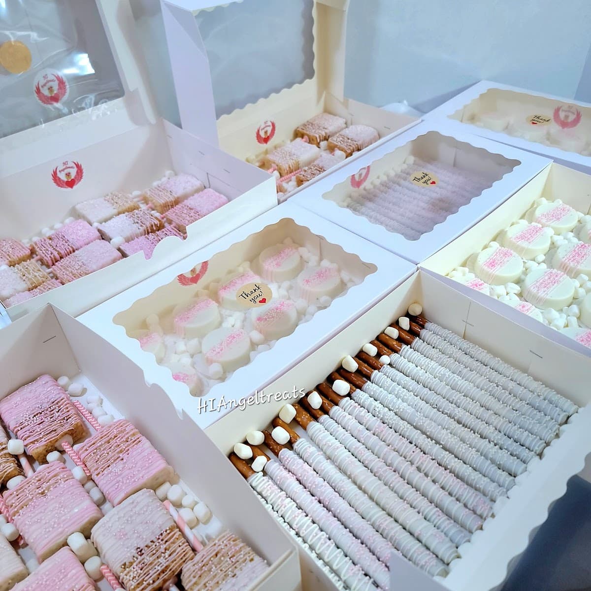 Wedding cake by HI Angeltreats