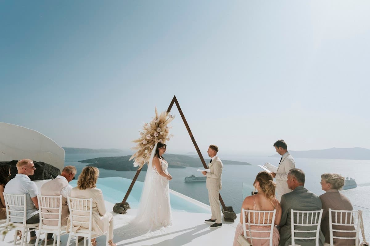 Wedding cake by Divine Weddings Santorini